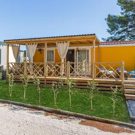 Camping Adria Mobile Homes Lanterna 4*