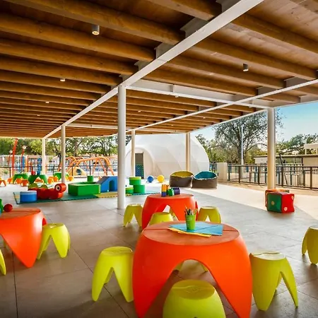 Camping Adria Mobile Homes Lanterna 4* פורץ