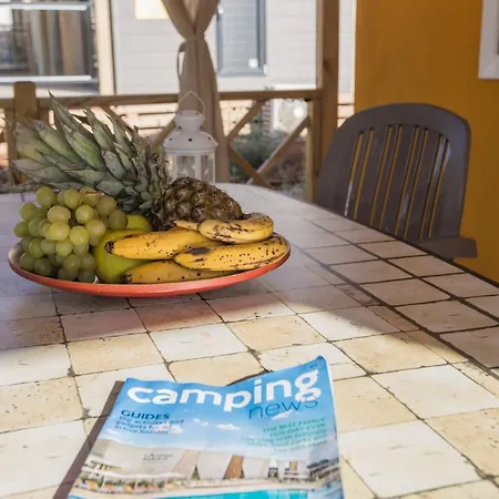 Camping Adria Mobile Homes Lanterna פארק נופש פורץ