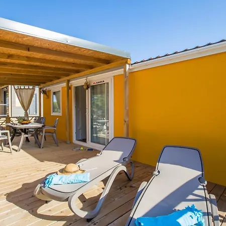 Camping Adria Mobile Homes Lanterna 4*