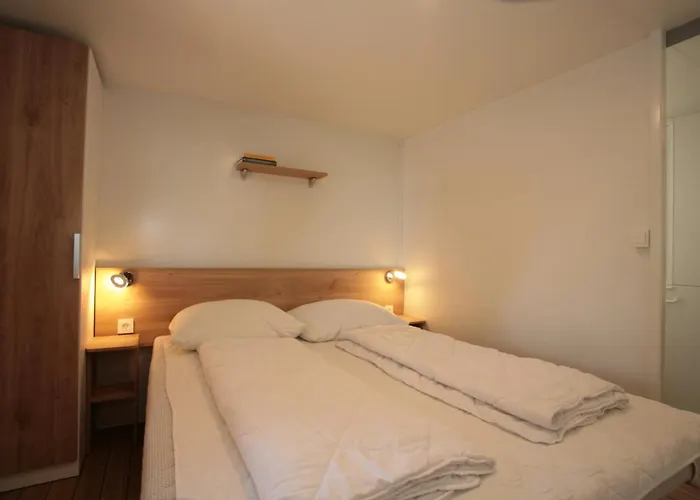 Camping Adria Mobile Homes Lanterna Porec