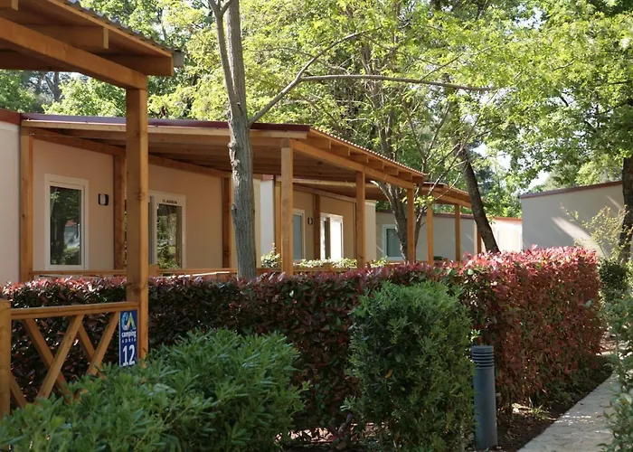 Camping Adria Mobile Homes Lanterna Пореч