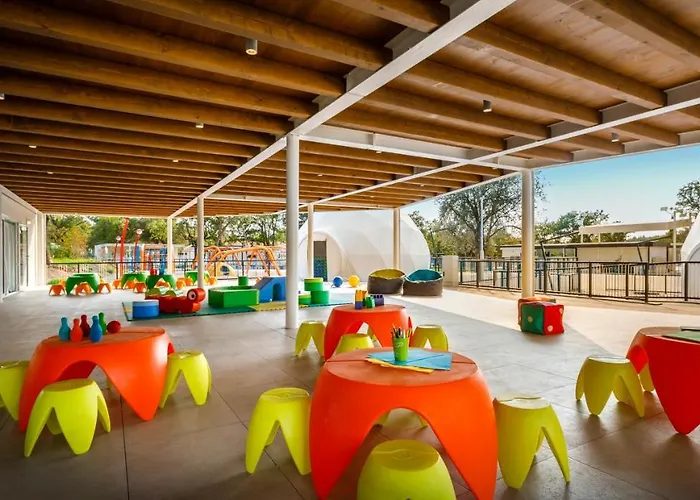 Camping Adria Mobile Homes Lanterna 4* Porec